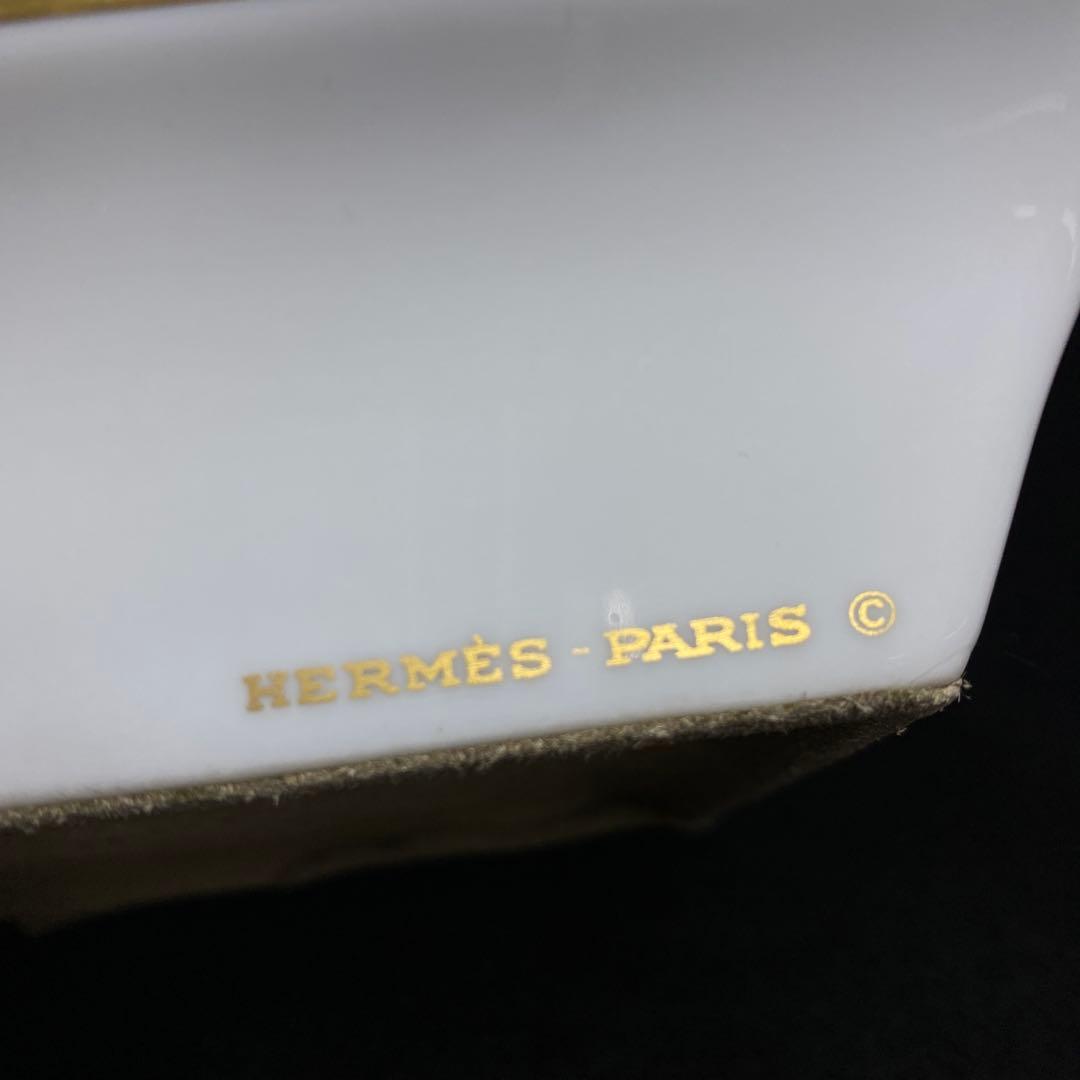 エルメス 金彩 黒地馬アッシュトレイ トヒオ 東里7-1210☆1F