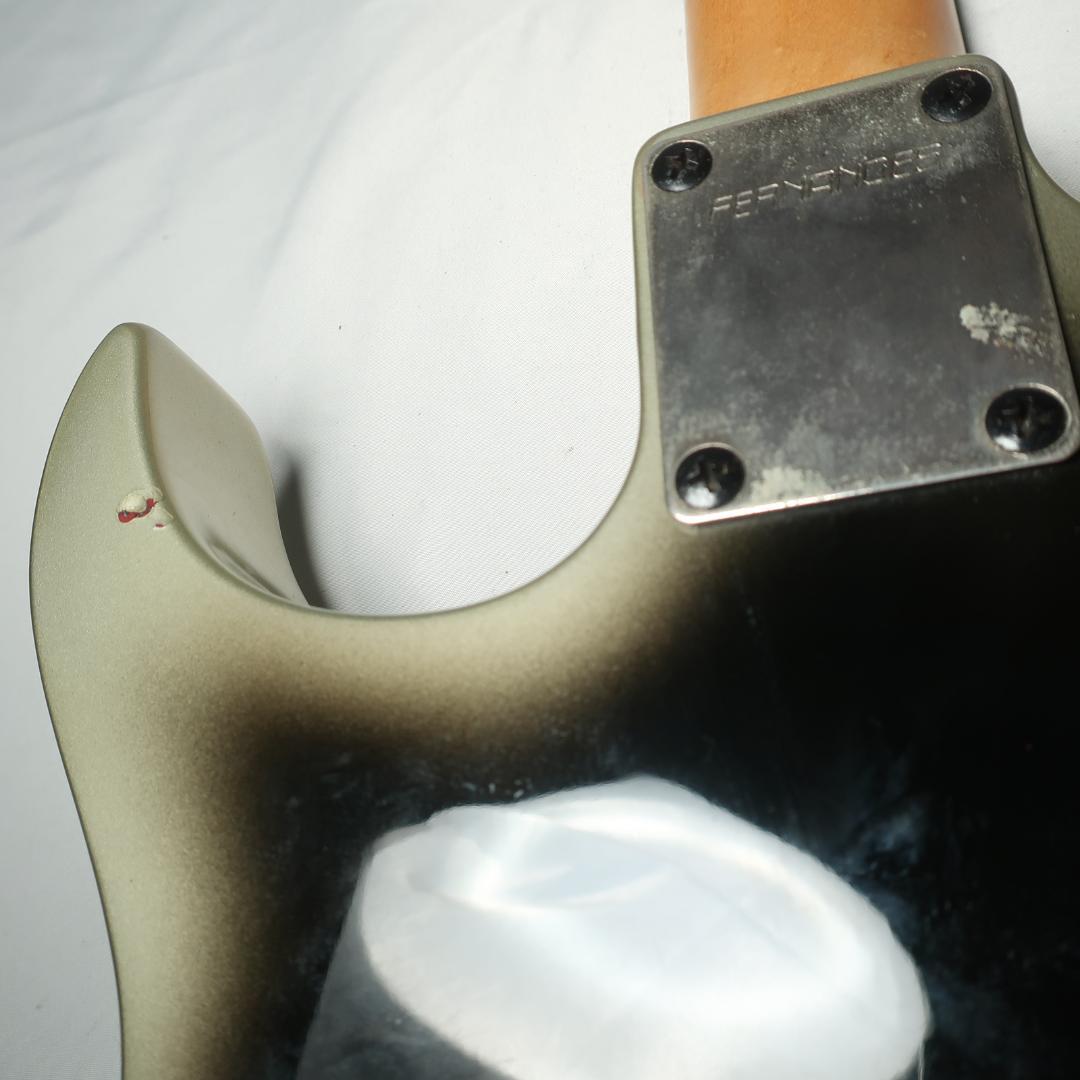 FERNANDES エレキギター SSH メタリックカーキバースト - メルカリ