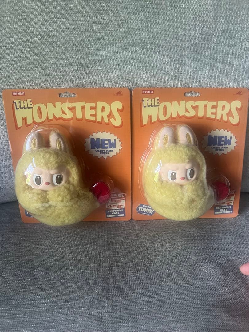 THE MONSTERS Wacky Mart イヤホンケース エビフライ 二つ