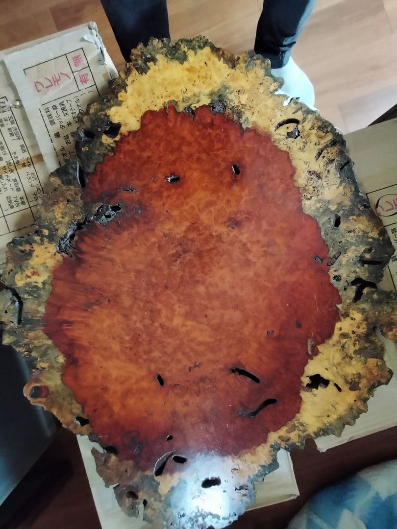 ユニークな花梨の瘤の木製台面板
