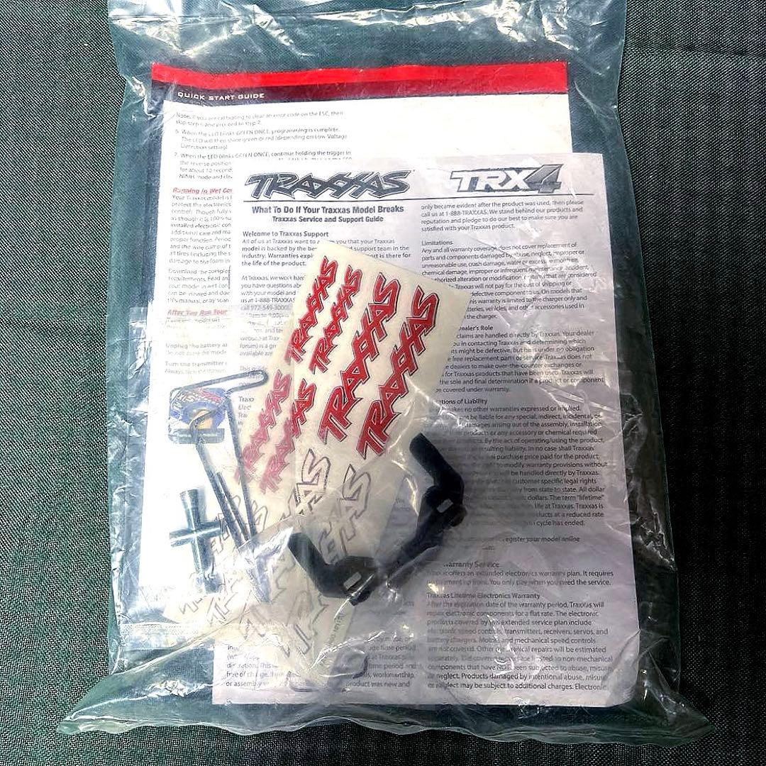 トラクサス　TRX4 ディフェンダー