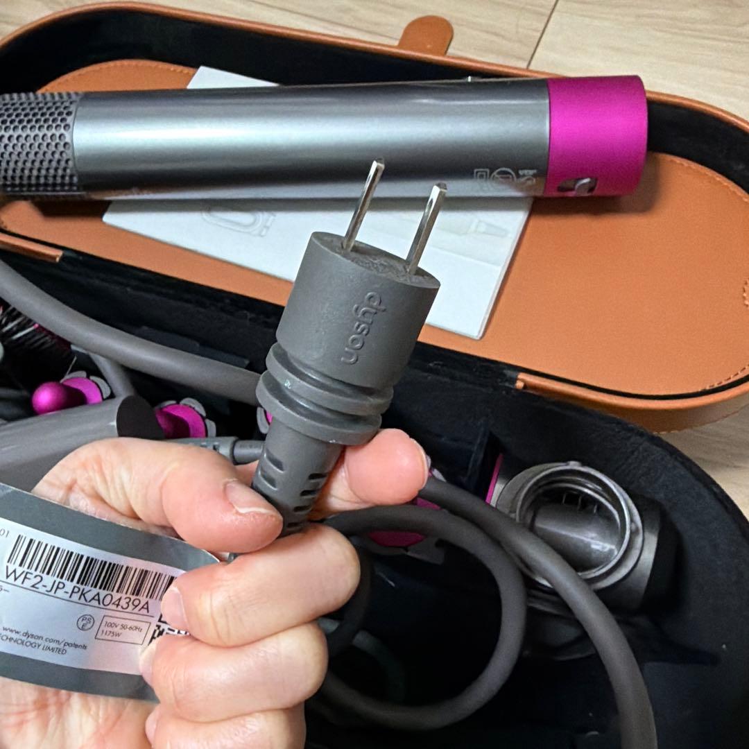 美品動作良好⚡️アタッチメント完備 ダイソン エアラップ ドライヤー