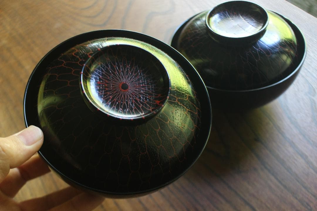 デッドストック！上質黒漆に極上網目蒔絵の映える煮物椀2点（検輪島塗蒔絵椀雑煮椀