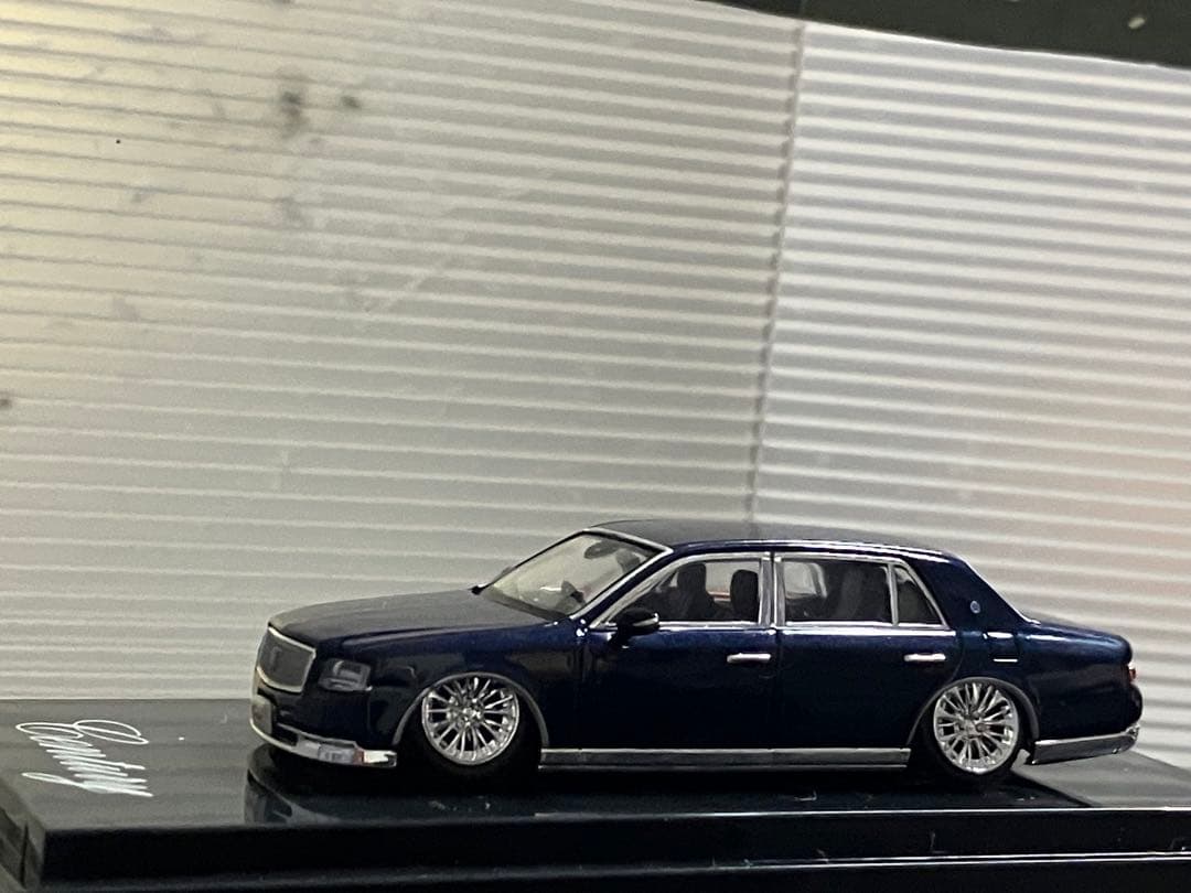 センチュリー　1/64 改造　シャコタン 紺色