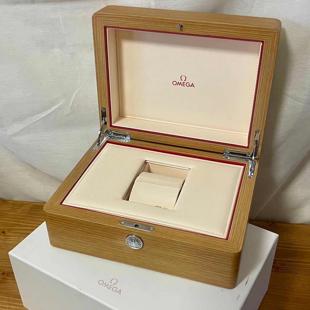 オメガ OMEGA 時計箱 ケース 空箱 木箱