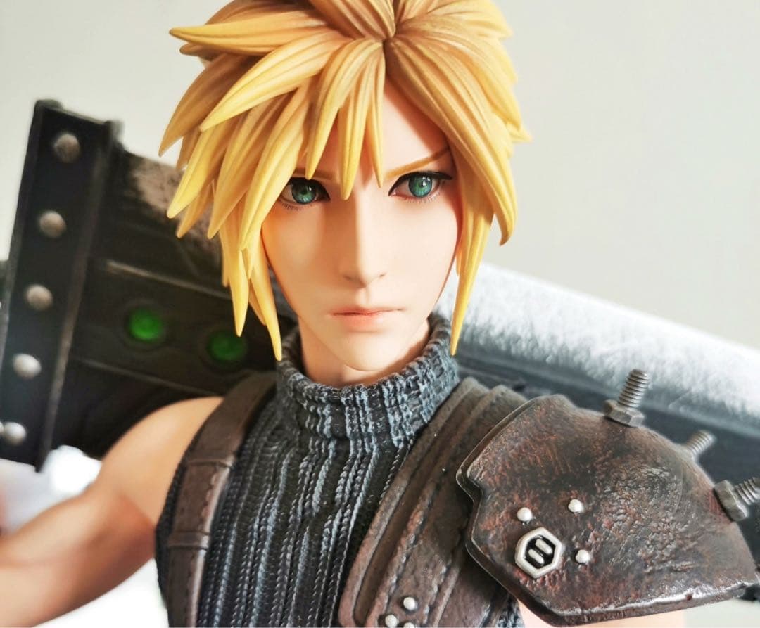 ファイナルファンタジーⅦ / クラウド・ストライフ カード付 ガレージ