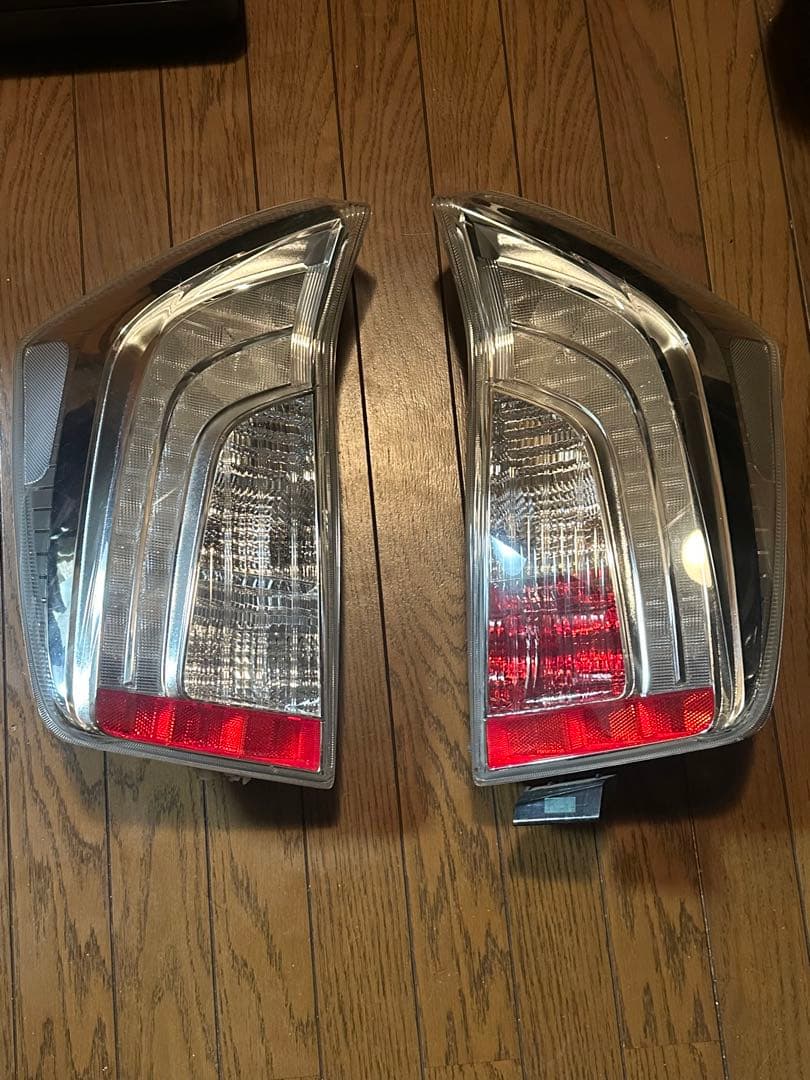 zvw30 zvw35 30プリウスPHV寒冷地テール 全灯加工済み - メルカリ