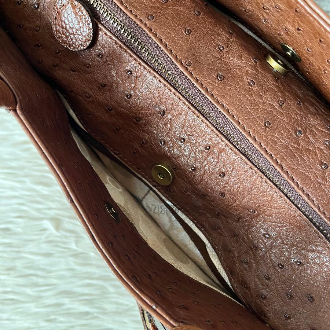 【新品未使用】イビサ　とらチャーム付き　オーストリッチ　ハンドバッグ