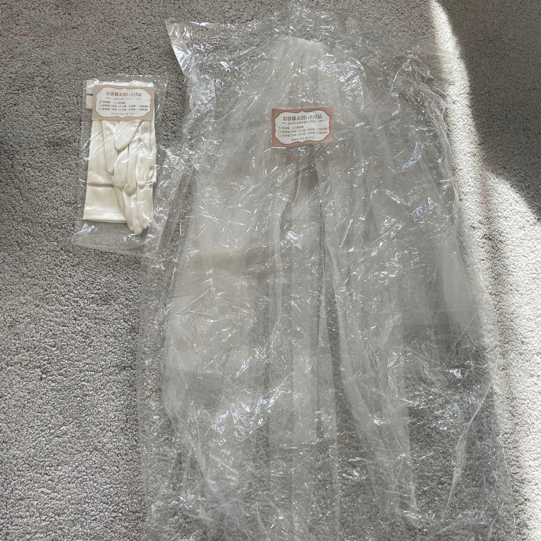 ブライダルインナー、グローブ、ベール一式