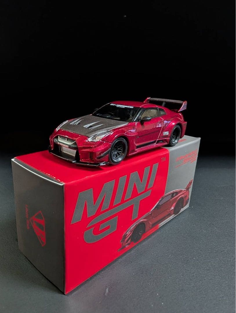 MINIGT 1/64ミニカー LB- Silhoueue WORKS GT
