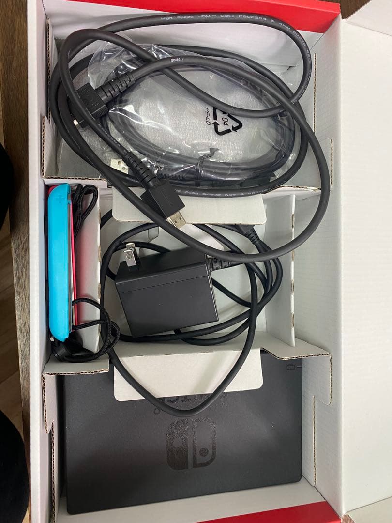 Nintendo Switch 本体 + Joy-Con+プロコントローラー