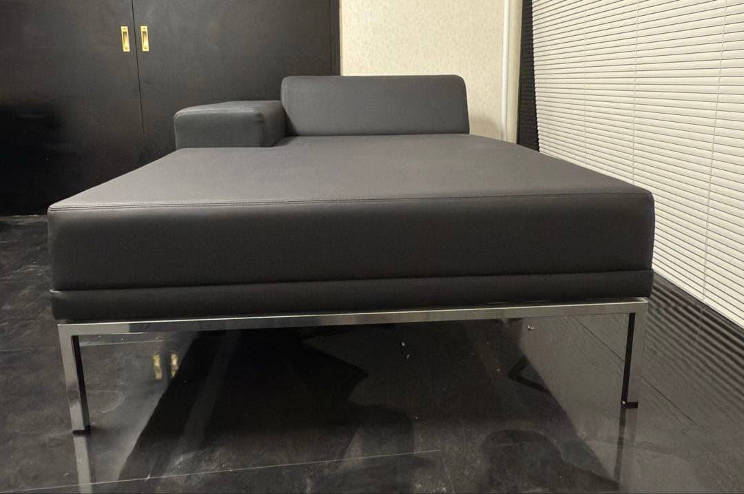 【期間限定値下げ中】E&Y ホックニー ソファ【値引き歓迎】