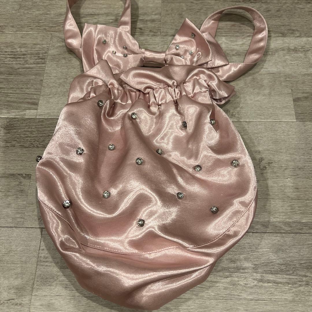 epine エピヌ　ビジューサテンショルダーバッグ