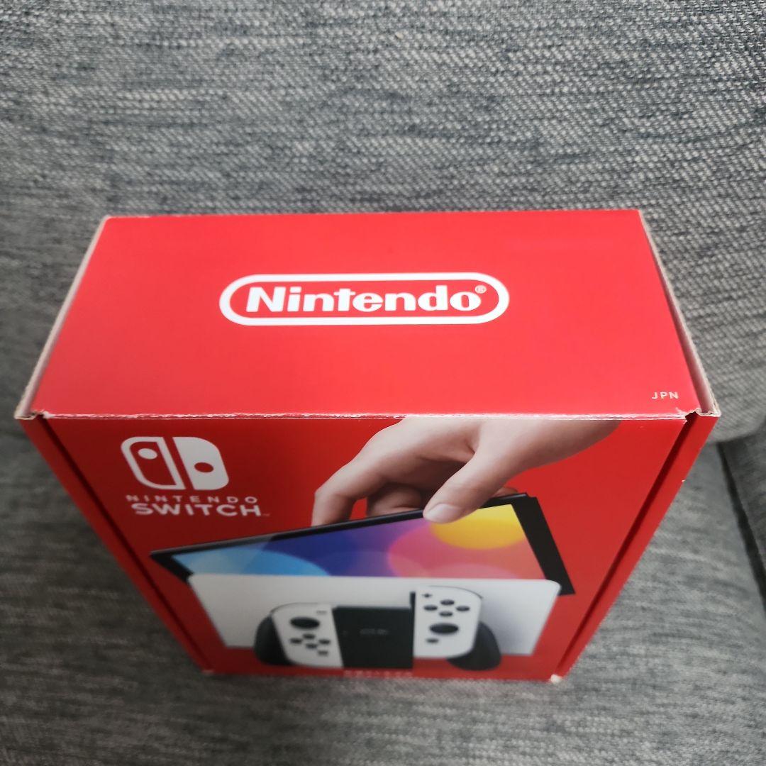 R*i様 Switch 本体 ホワイト 有機ELモデル＋付属品＋ケース