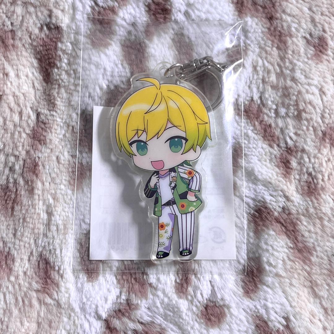ぷりっつ AMPTAK×COLORS アクリルキーホルダー - メルカリ