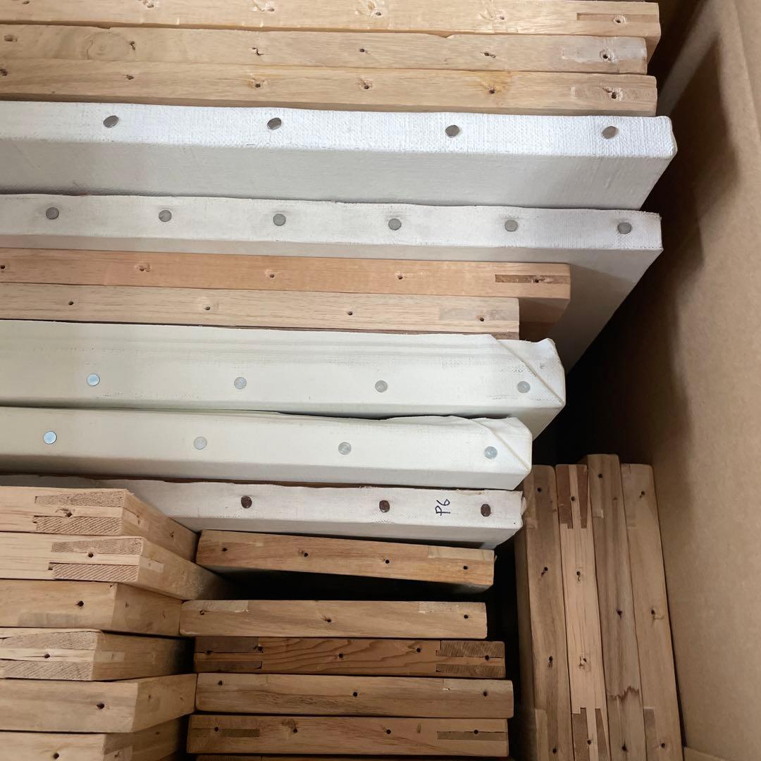 木枠フレームとキャンバスセット　29点セット　油絵　只今F6キャンバス一枚付き！