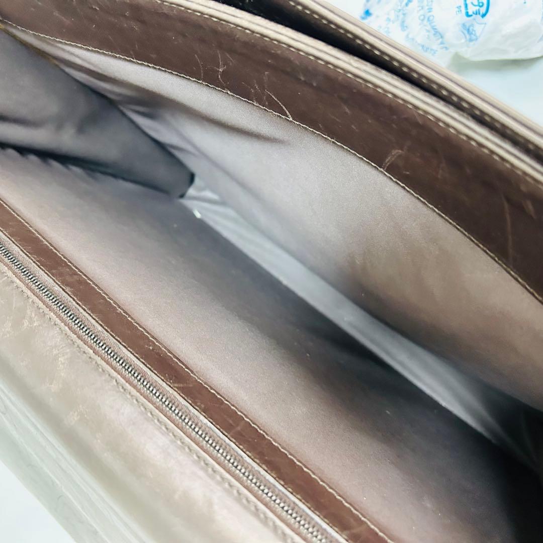 BOTTEGA VENETA イントレチャート ビジネスバッグ　ブリーフケース