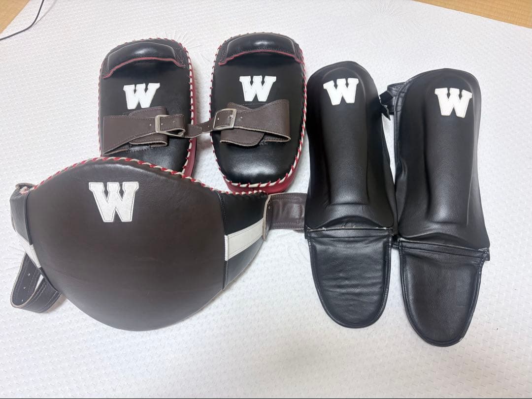 クリスマスセール！ムエタイ スーパーウィンWキックミット、ベリー