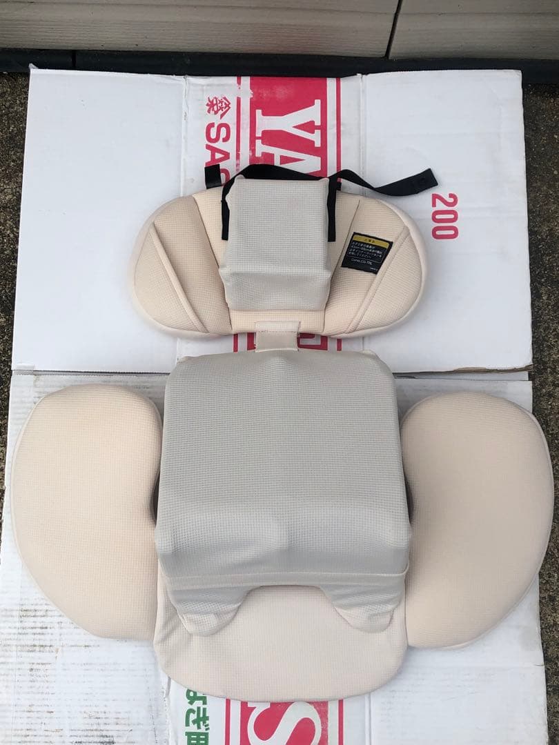 COMBI THE S plus ISOFIX エッグショック　CG-TRL