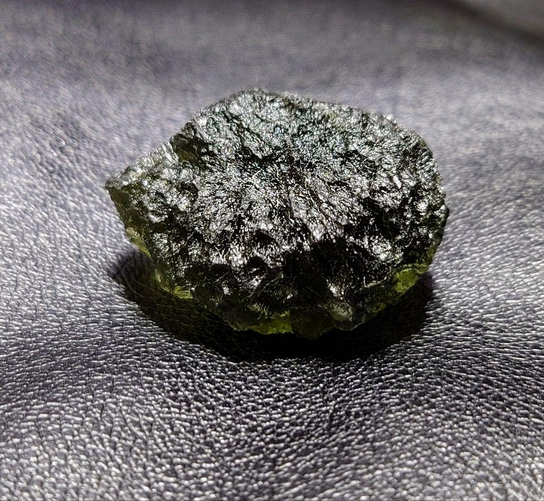 モルダバイト 12.7g 原石 Moldavite ⭐