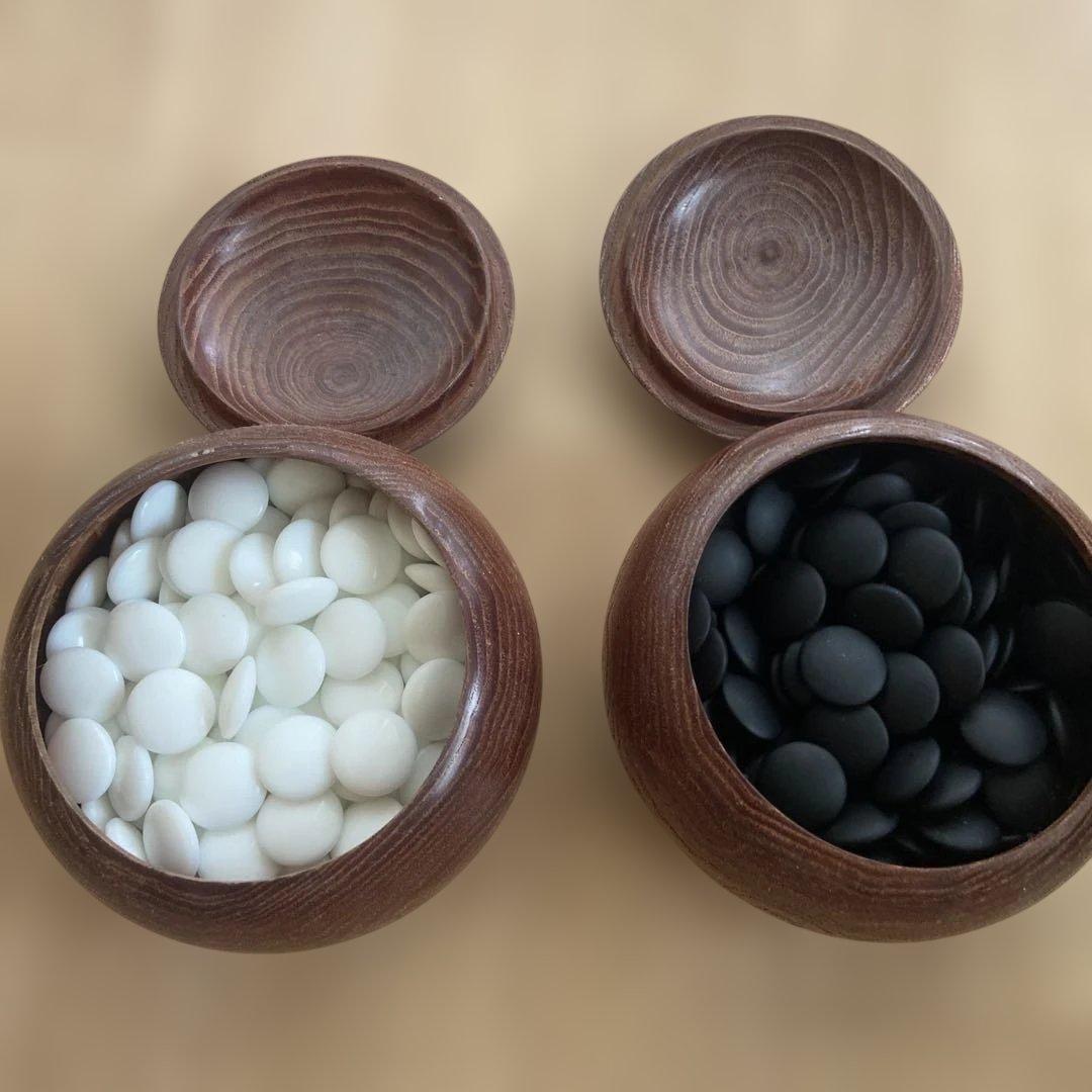 碁盤と碁石 ￼ 455×425×305mm 足￼付き