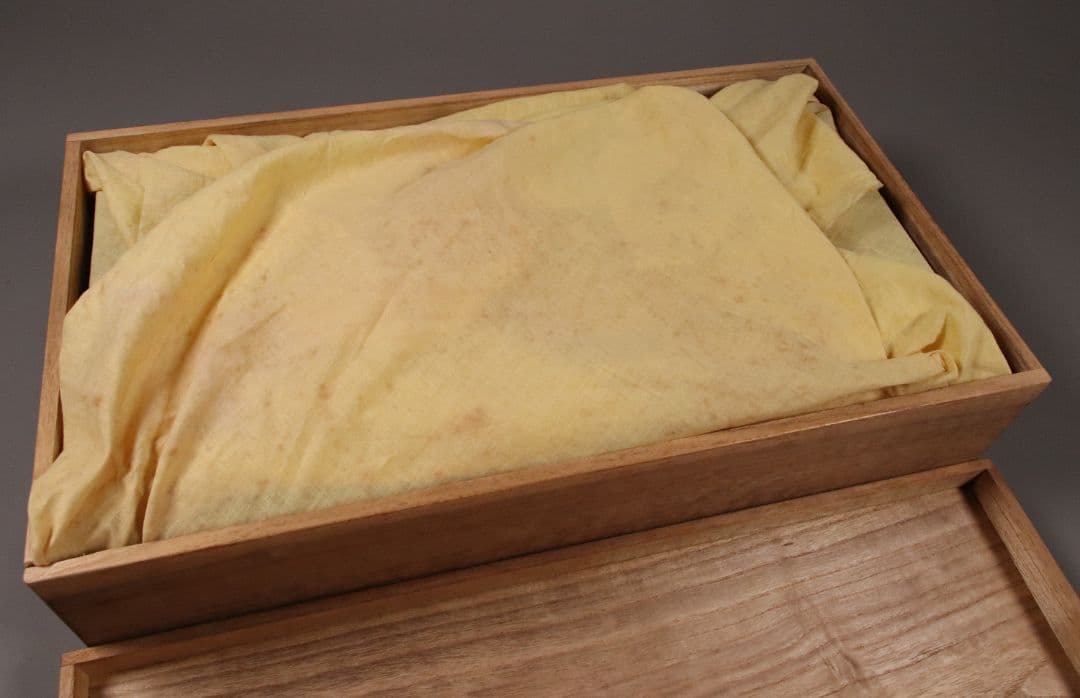 加賀蒔絵師 小松芳光作 松紋様 金蒔絵 螺鈿 黒塗卓 共箱 平卓 花台 M960