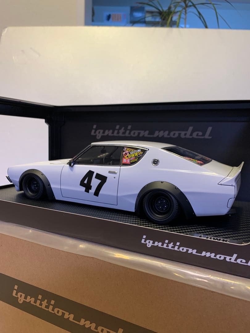 イグニッションモデル　1/18 LBWK ケンメリ ホワイト　3218