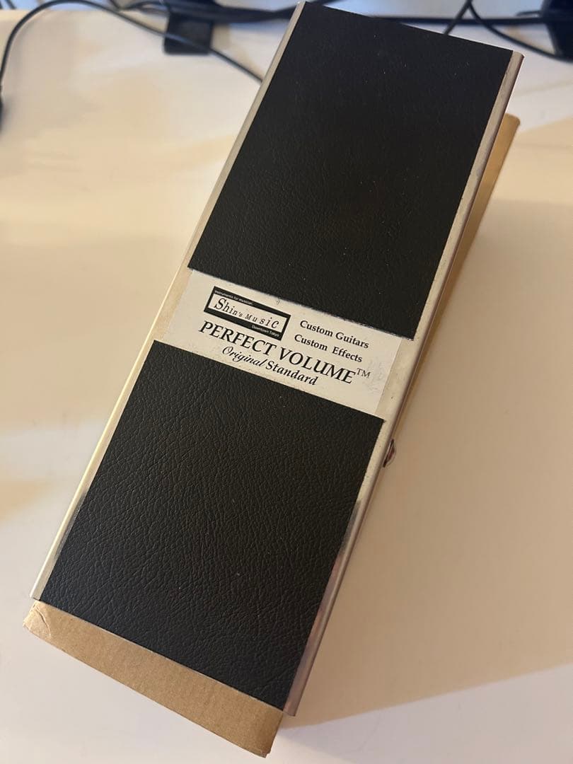 楽焼大徳寺 大亀老師 銘：古里陶工 佐々木輝夫 作茶碗共箱無傷保証。