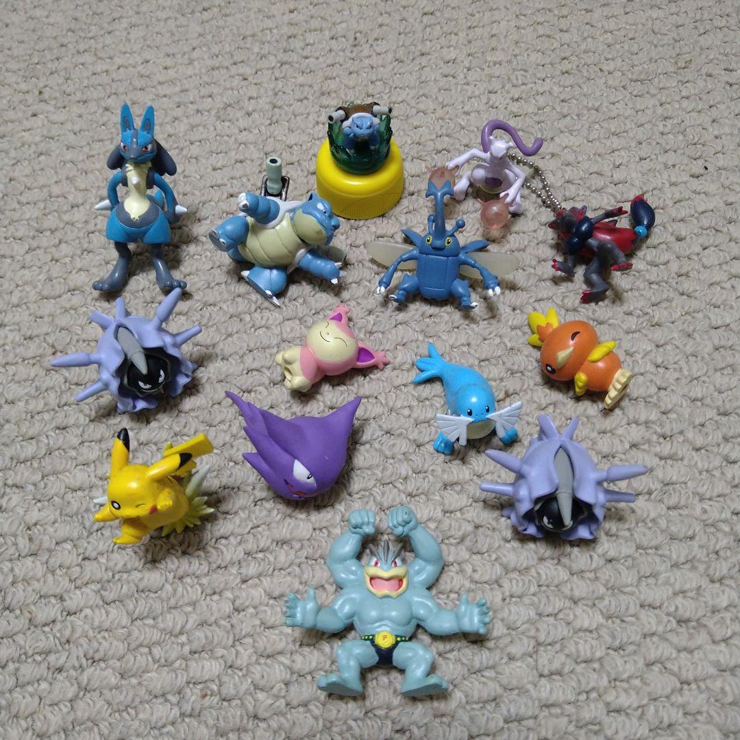 ポケモンキッズ まとめ売り 378体 1996〜2010年 ソフビ 指人形