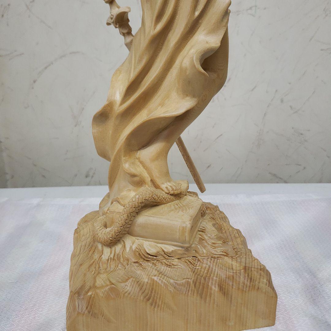 Bフライデー蔵出特価希少彫り裁判所のシンボルヒバ材 正義の女神像ユース