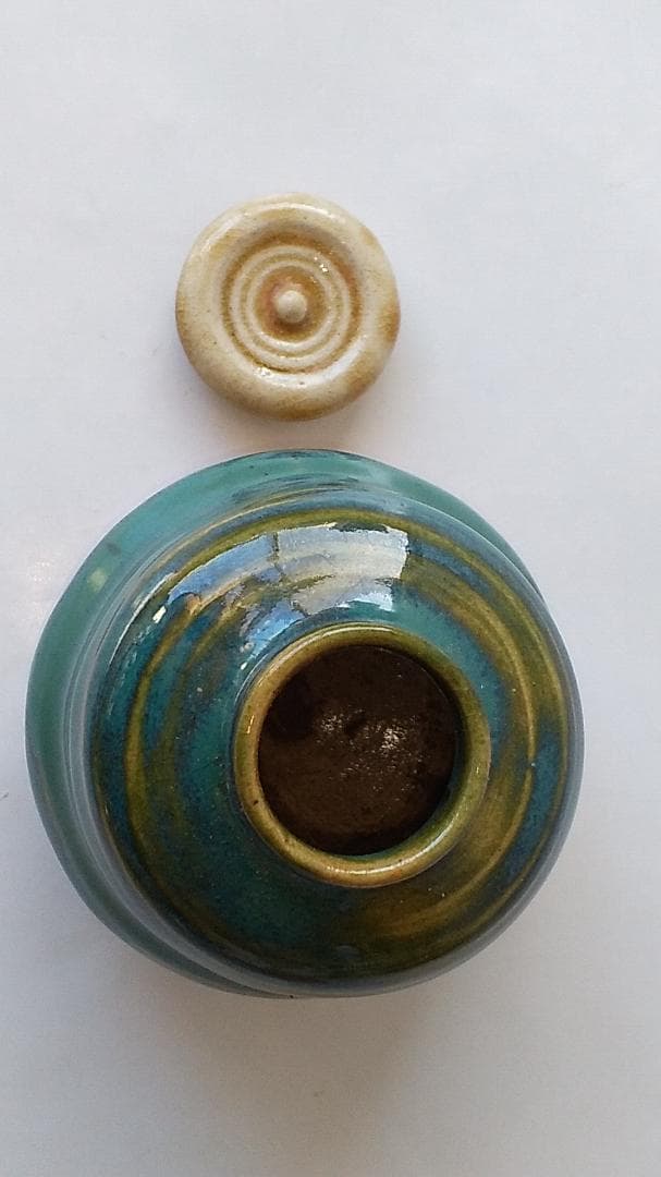 古瀬戸 緑釉 茶入 加藤作助 作 仕覆 笹蔓緞子 共箱