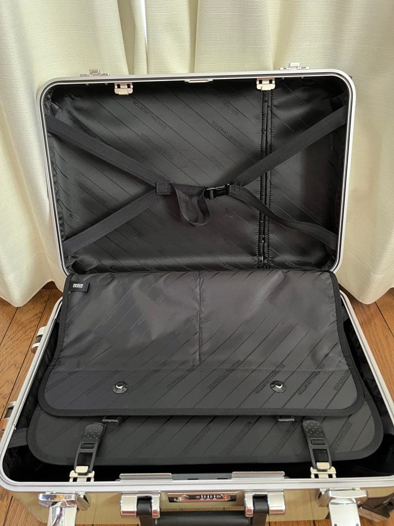 tocushino様専用 ゼロハリ2輪 ポリカボネート キャリーケース 中古品