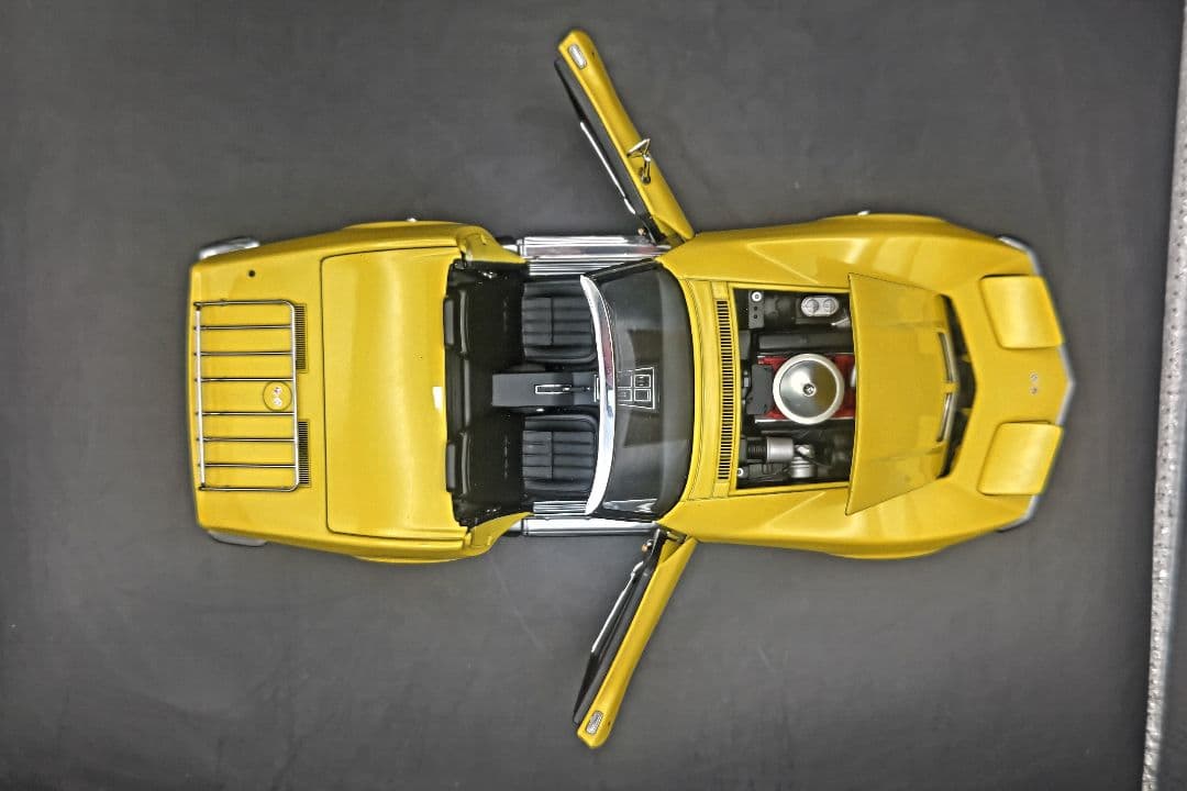 autoart Chevrolet Corvette 1:18 限定版