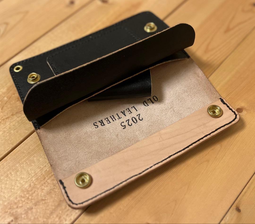 トラッカーウォレット 姫路レザー 茶芯 染料染め スタッズ