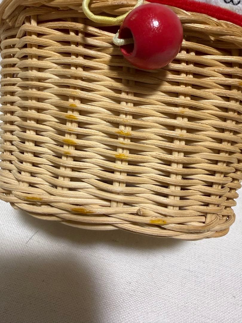 【希少！！】HELLOKITTY 藤のカゴ ボックス うさぎちゃん付き