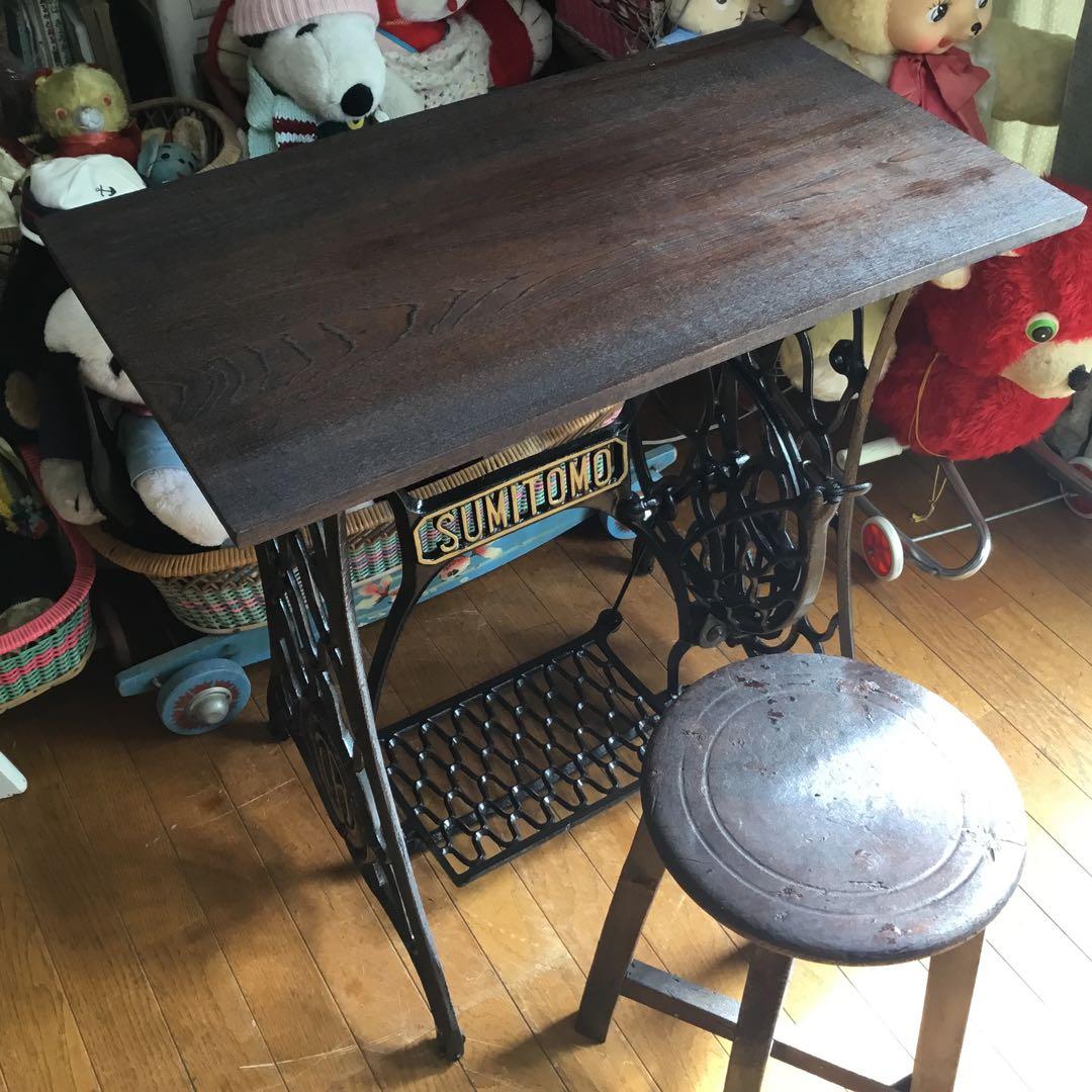 ※アンティーク※ SUMITOMO足踏みミシン脚のテーブル　アイアン アンティーク※ SUMITOMO足踏みミシン脚のテーブル アイアン
