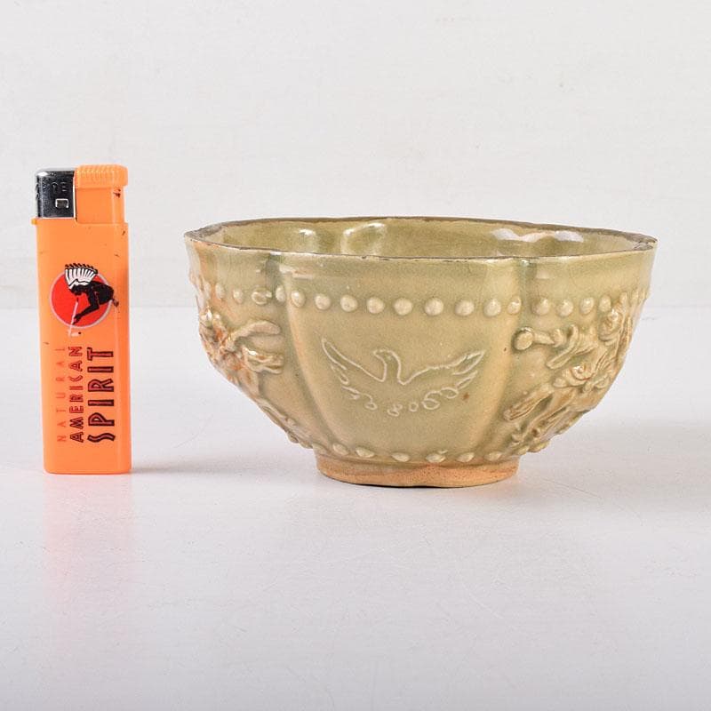 中国 唐 越州窯 青磁 葵花形貼花 茶碗 輪花碗 時代箱