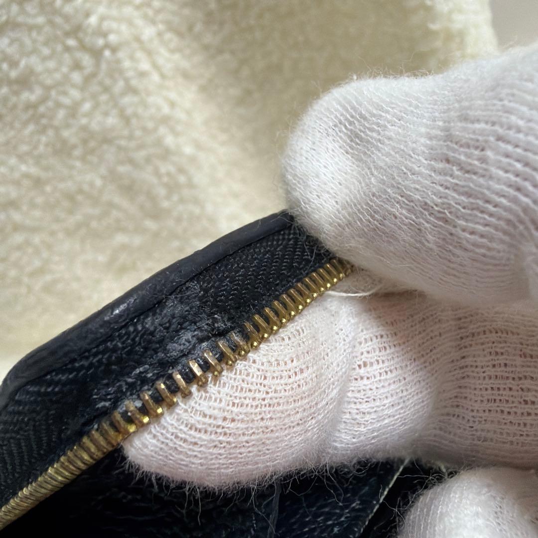 ルイヴィトン　ケース