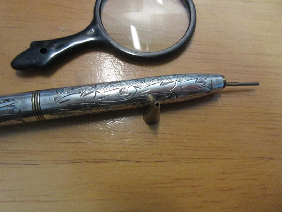 [山崎商店] ホシエス 唐草 銀軸 二色 シャープペンシル 1.1mm