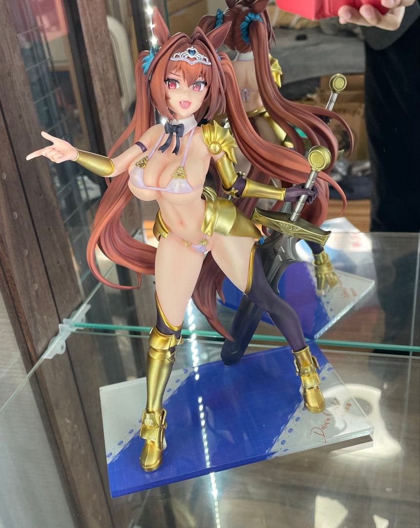 【正規品】ダイワスカーレット　ガレージキット　完成品ビキニアーマー　金鎧ver