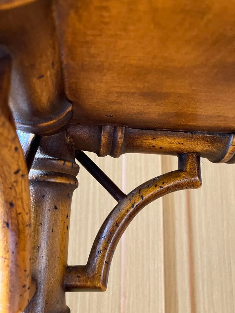 高級家具　バロッサバレンティ　テーブル　インテリア　小物