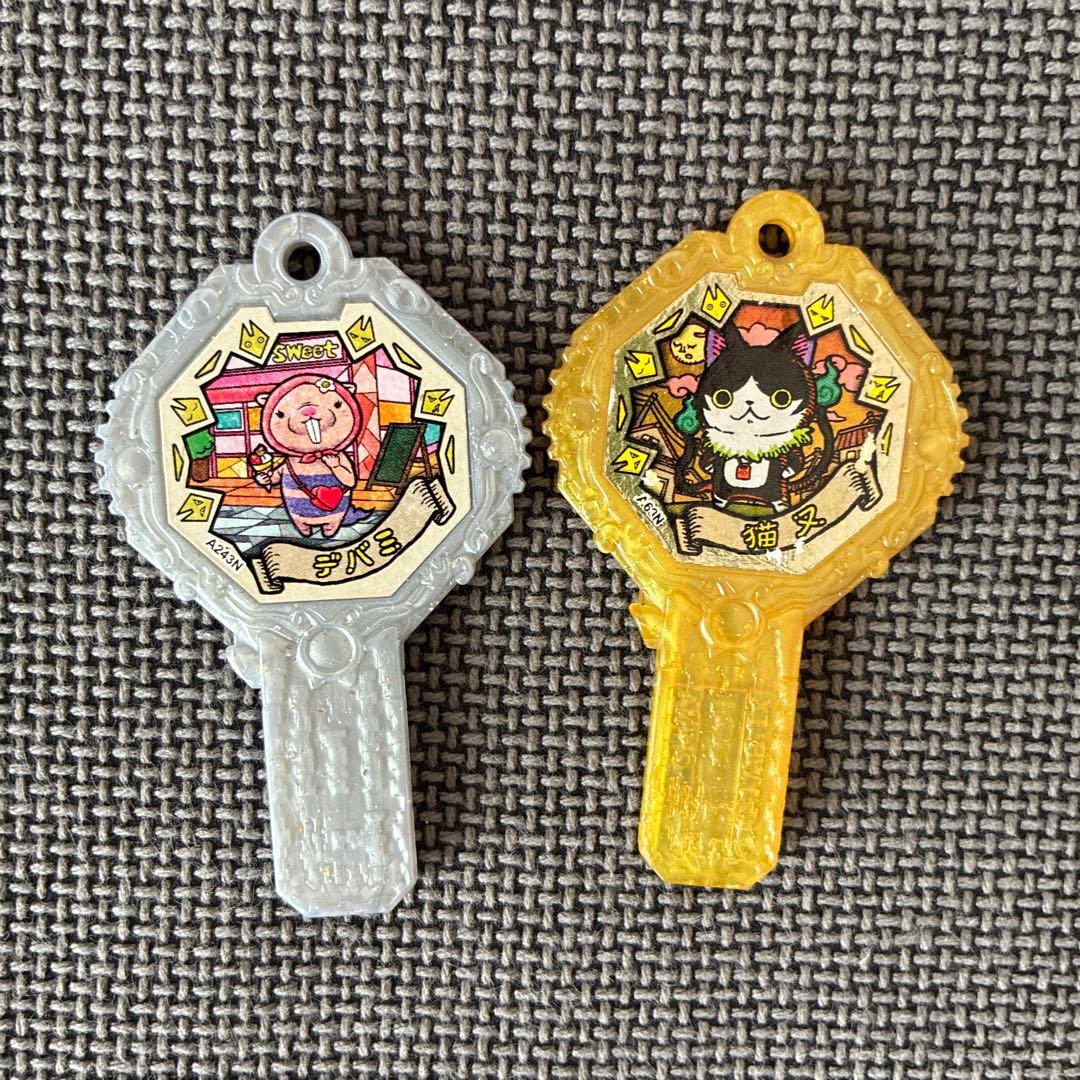 妖怪ウォッチオーガ DX妖聖剣＆妖怪アーク メダルまとめ売り