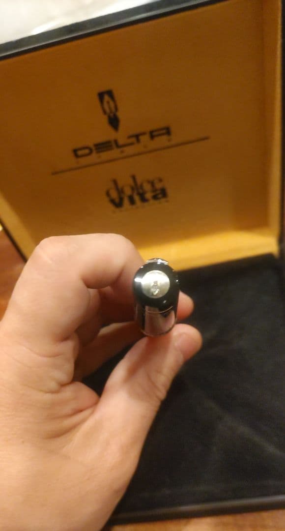 ★プール★　デルタドルチェビータミディアム ボールペン