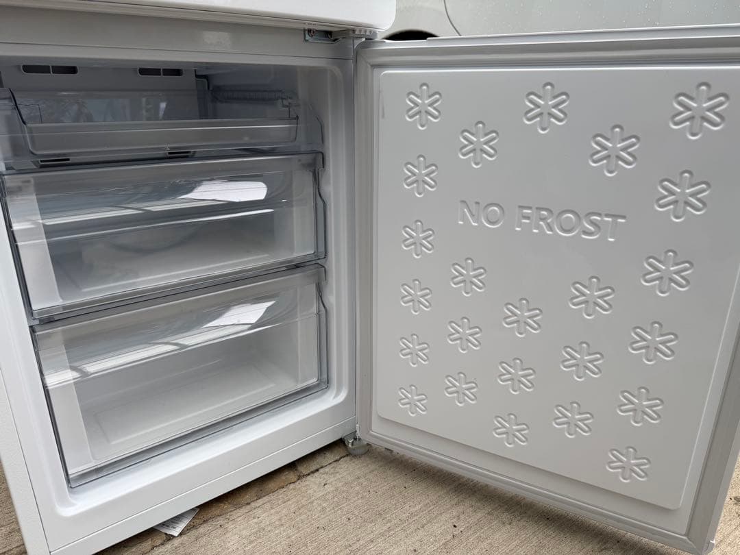 【極美品】2025年製 ハイアール冷蔵庫 JR-F15KS