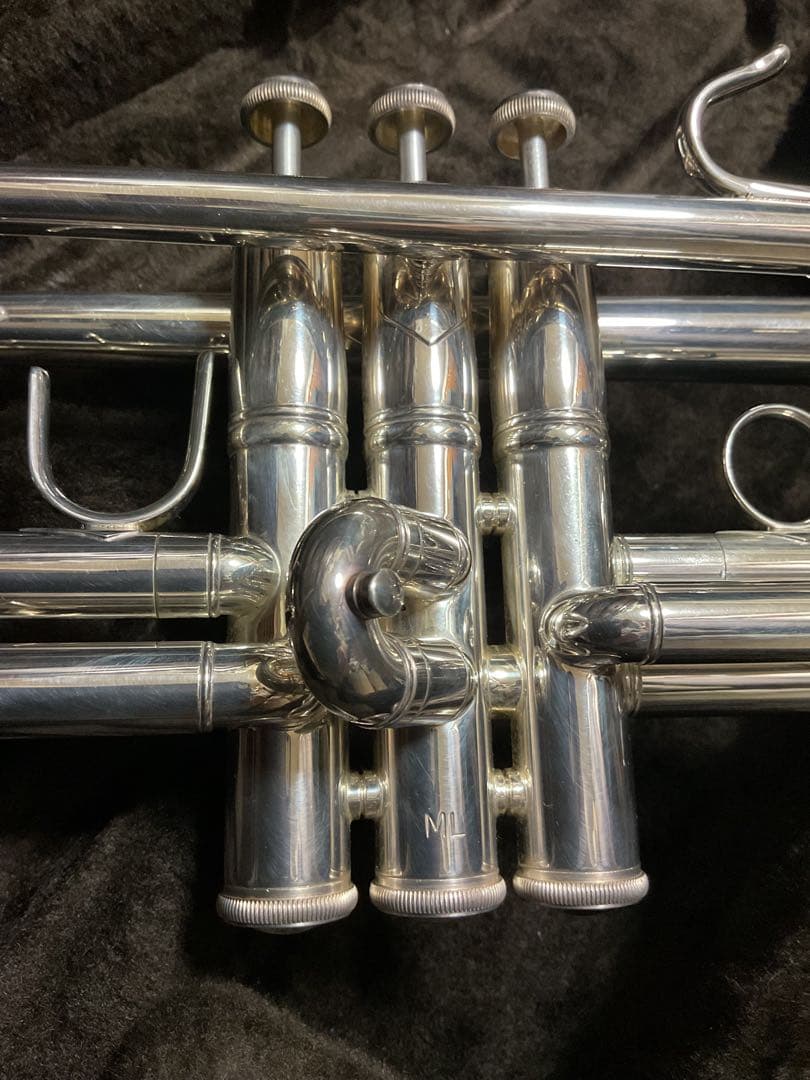 レア！43ベル Bach バックStradivarius トランペット 美品