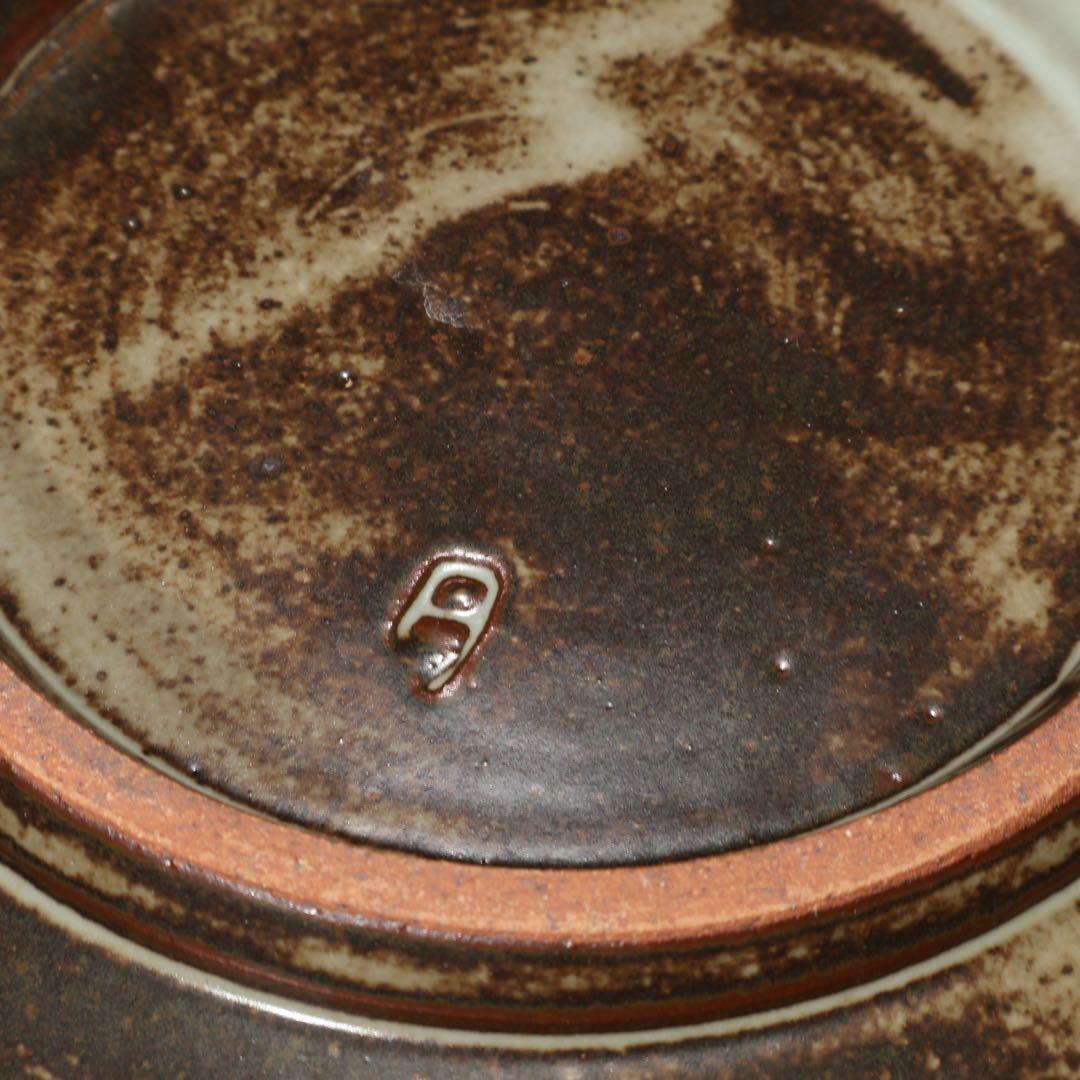 人間国宝 島岡達三 象嵌赤絵草花皿∅24 共箱 縄文象嵌 R1633ラ3 - メルカリ