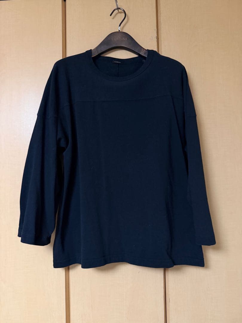 コモリ　COMOLI フットボールＴ　フェードブラック サイズ2 コモリ COMOLI フットボールTシャツ ブラック サイズ2｜Yahoo!フリマ
