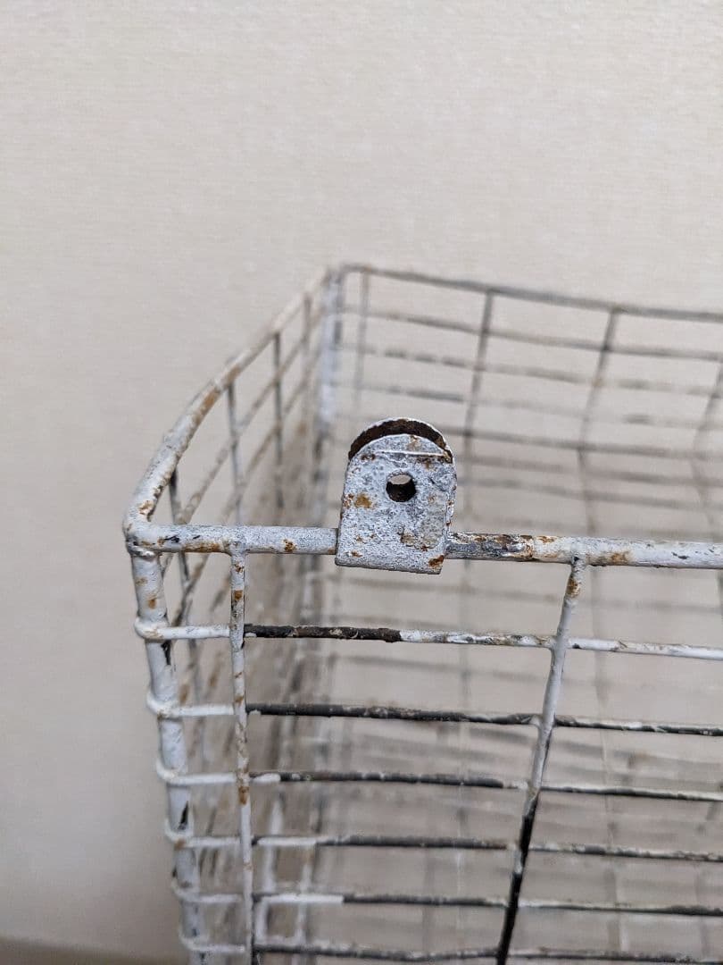 シャビー 昭和レトロ 金属製ワイヤーラック 使い方はあなた次第