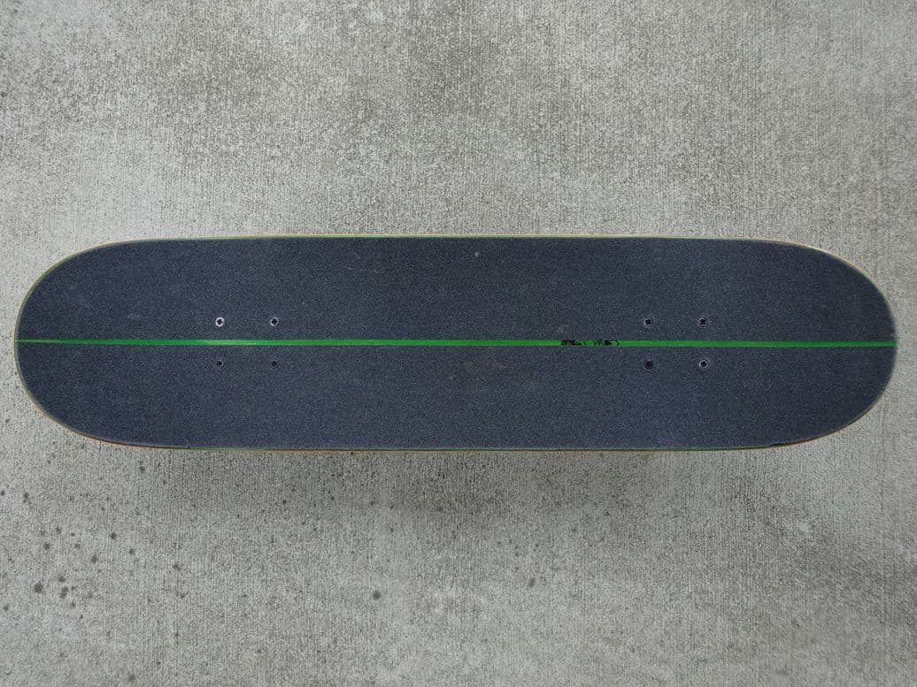 ANTI HERO スケートボード コンプリート 8.25×32