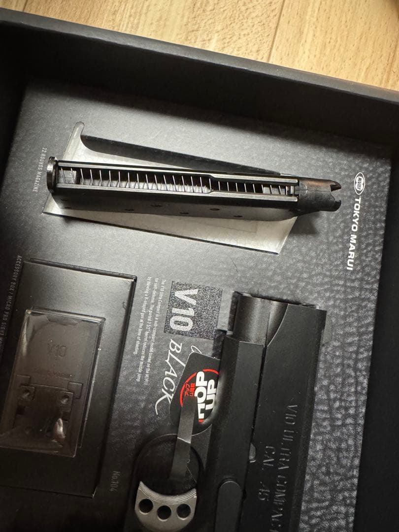 【展示美品】東京マルイ V10 Ultra Compact 新品付属品完備
